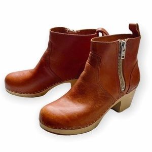 Swedish Hasbeens Zip It Emy Bootie Wood Clog